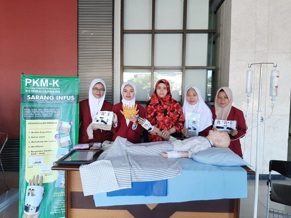 Mahasiswa UMS Bikin Sarang Infus untuk Anak-Anak