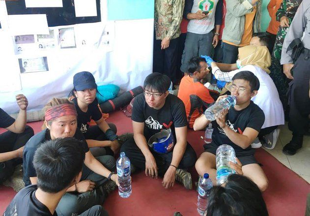 Tujuh Pendaki Singapura yang Terjebak di Raung Langsung Pulang