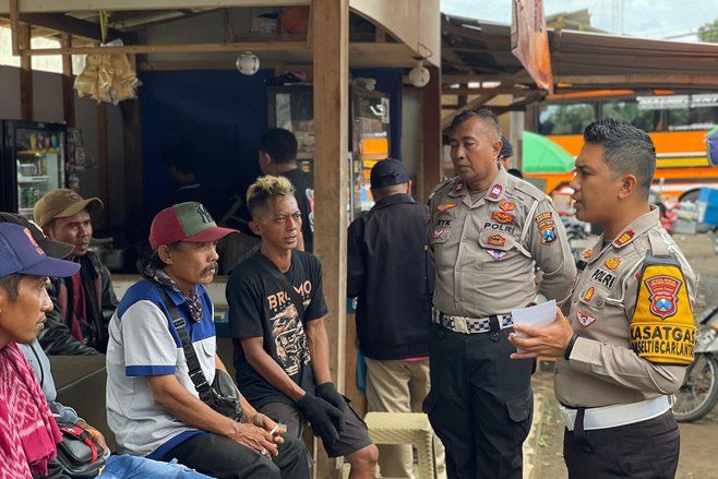 Satlantas Polres Probolinggo Sosialisasi Keselamatan ke Pelaku Wisata Bromo