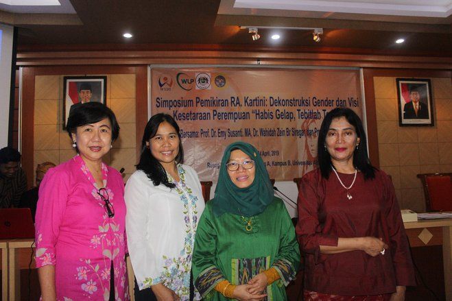 Seperti Kartini, Perempuan Sekarang Jangan Takut Pintar