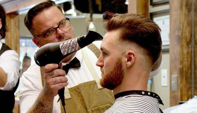 Pertimbangkan Dahulu Sebelum Pakai <em>Hair Dryer</em> Hotel