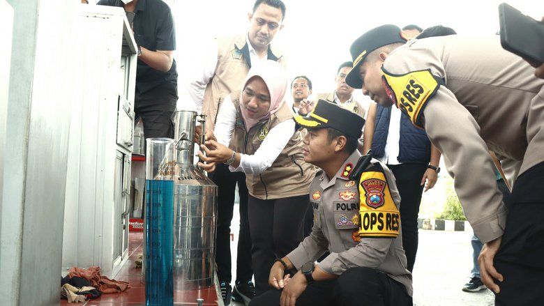 Polres Gresik dan UPT Metrologi Sidak Kualitas BBM Pertamina, Ini Hasilnya