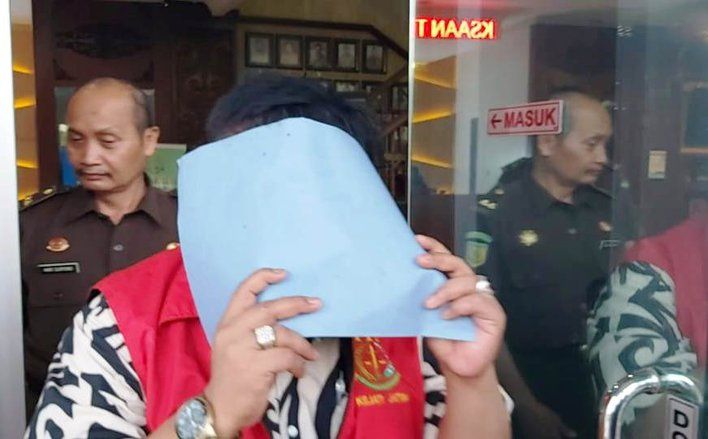 Jadi Tersangka Kredit Fiktif, Kejati Jatim Tahan Politikus PDIP Wulang Suhardi