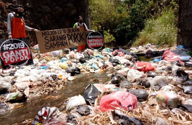 1.024 Popok Terapung di Mojokerto, Pemkab Diminta Sediakan Kontainer Khusus