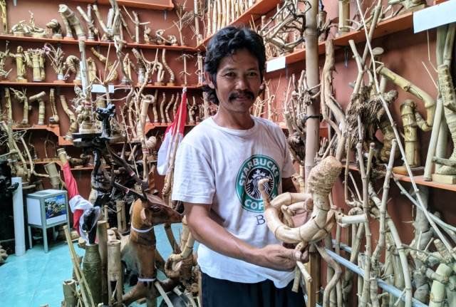 Museum Milik Mbah Warno Koleksi 800 Bambu Berbentuk Unik