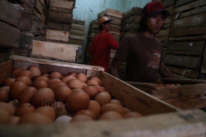 Harga Kebutuhan Pokok di Pasar Wonokromo Merangkak Naik Jelang Nataru