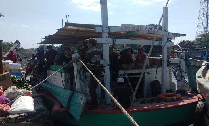 Gelombang Tinggi, Keberangkatan Kapal di Pelabuhan Probolinggo Sempat Tertunda