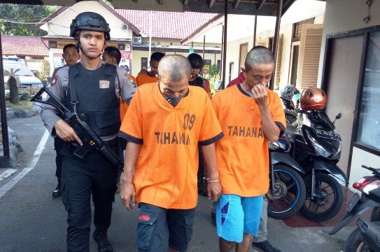 Dua Nelayan di Blitar Ditangkap Polisi Karena Konsumsi Sabu-Sabu