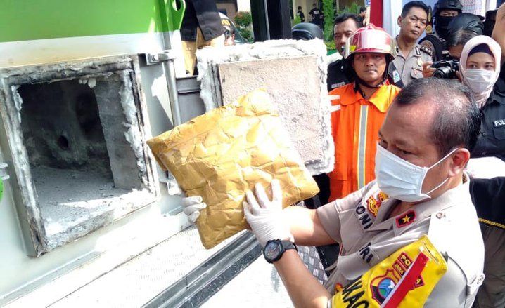 Polda Jatim Musnahkan Ratusan Ribu Butir Pil Koplo