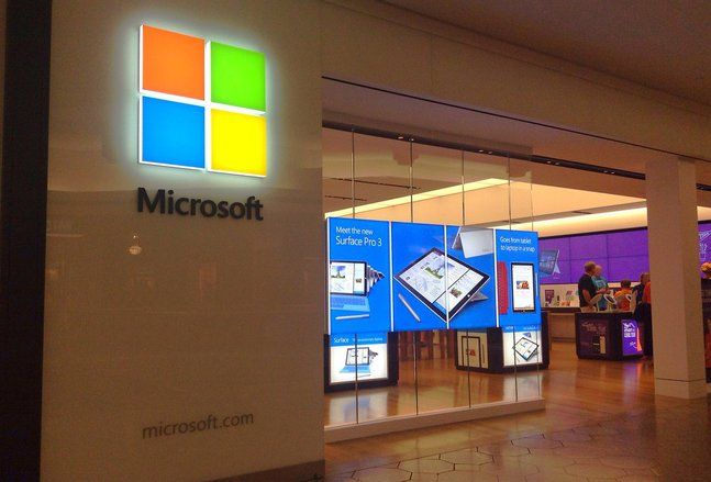 Microsoft Garap Tablet Surface Layar Lipat