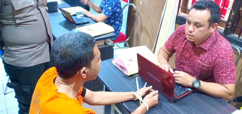 Sebarkan Foto Mantan Pacar di Medsos Masuk Bui  