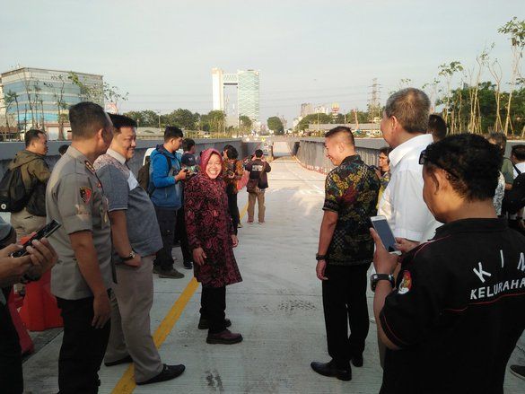 Risma Luncurkan <em>Underpass</em> Bundaran Satelit Jalan Mayjend Sungkono