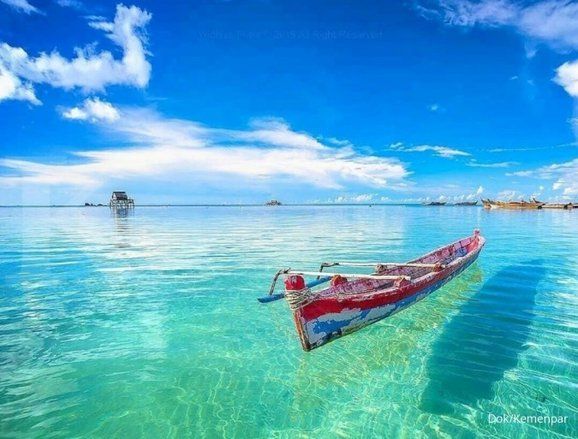 Tiga Pulau Terpencil Berfasilitas Eksklusif di Indonesia
