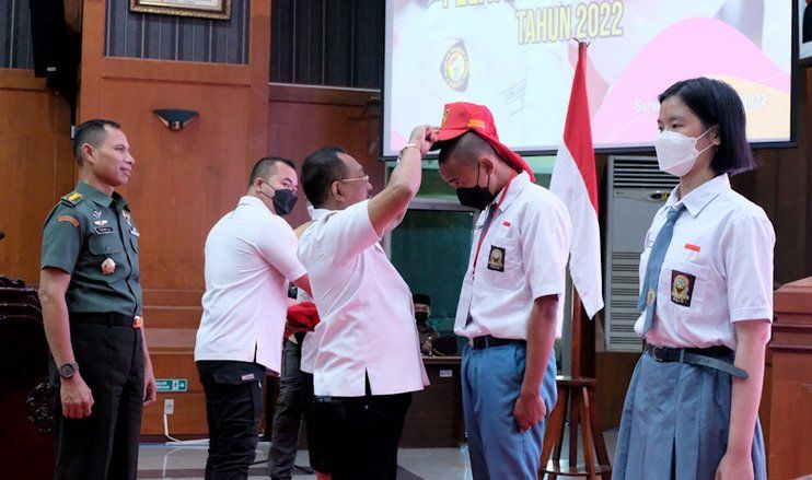 Sambut HUT RI ke-77, 100 Pelajar SMA/SMK di Surabaya Dapat Latihan Paskibraka