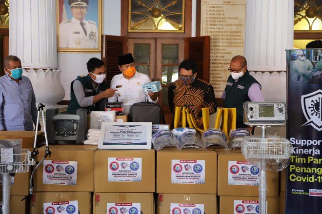 Pemkab Pasuruan Terima Bantuan Ventilator dan Ratusan APD