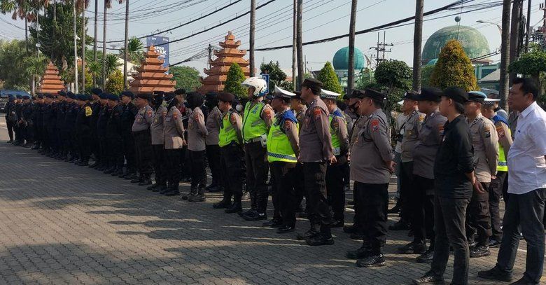 Polrestabes Surabaya Turunkan 1.738 Personel untuk Mengamankan Kegiatan Pengesahan Warga PSHT