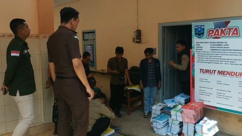 Sidik Dua Perkara Korupsi, Kejari Probolinggo Sita Dokumen di Dinas Pendidikan