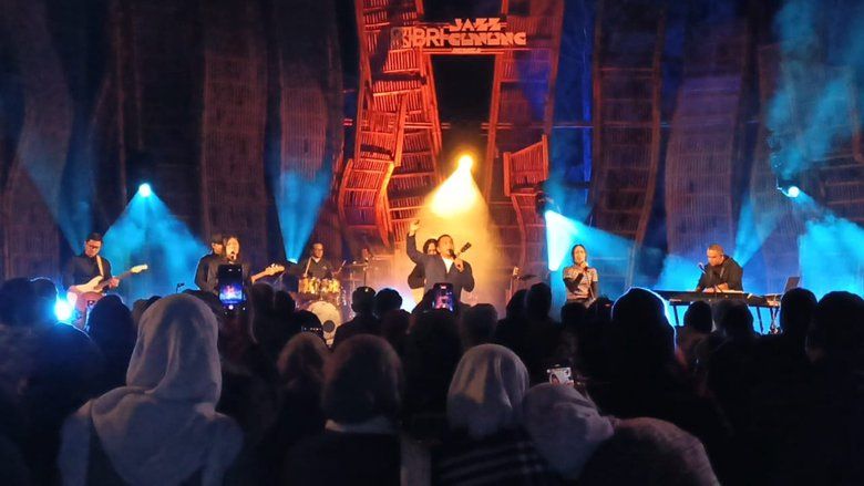 ‎Tohpati hingga Sal Priadi Sajikan Simfoni Musik di Jazz Gunung Bromo 2025