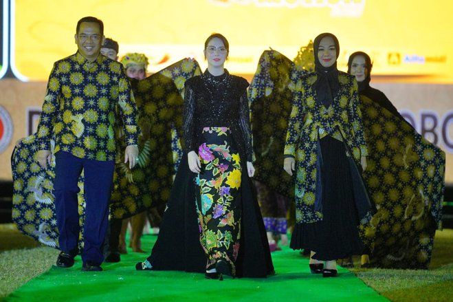 Peluncuran Batik Kanekrembang Warnai Ajang Batik in Motion 2025 Kota Probolinggo
