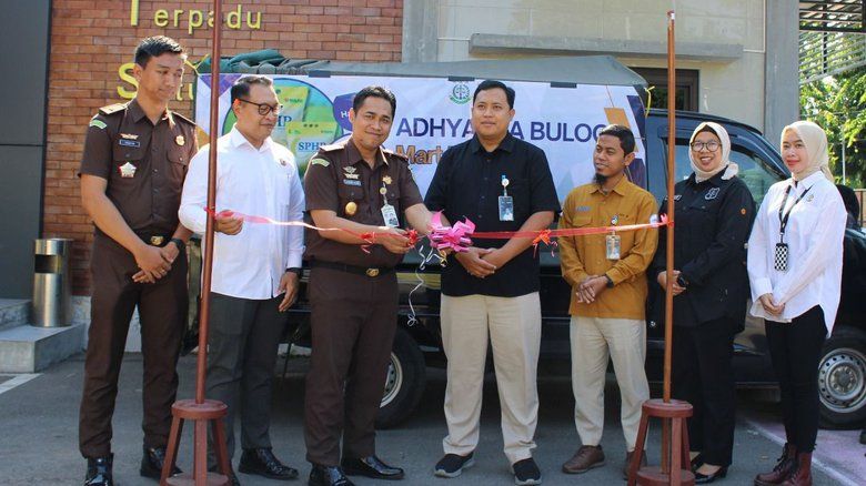 Dukung Ketahanan Pangan, Kejari Kabupaten Probolinggo Hadirkan Adhyaksa Bulog Mart Mobile