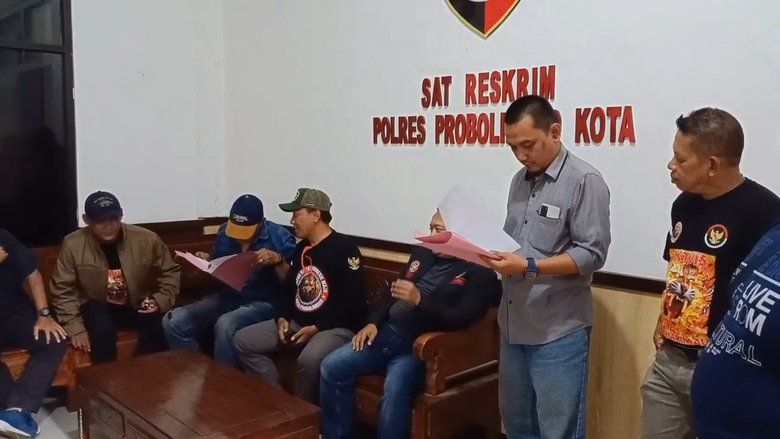 Terjual Murah, Penebangan Ratusan Pohon Revitalisasi Alun-Alun Kota Probolinggo Dilaporkan ke Polisi