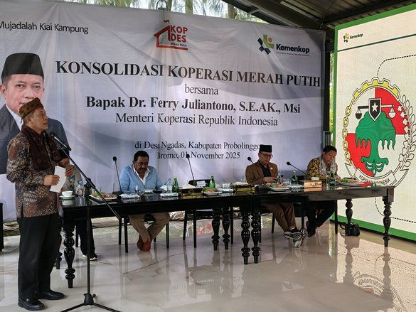 Menkop Ferry Juliantono Dorong Penguatan Koperasi Desa di Wilayah Suku Tengger