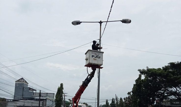 Menjelang Arus Mudik Lebaran, Dishub Lamongan Intensif Pantau PJU