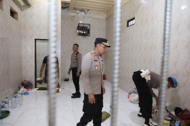 Setelah Lebaran, Polres Lamongan Cek Jumlah dan Kondisi Ruang Tahanan