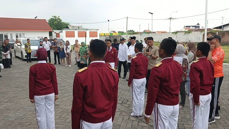 Mensos Kunjungi Sekolah Rakyat Terintegrasi 7 Probolinggo, Ini yang Menjadi Perhatiannya