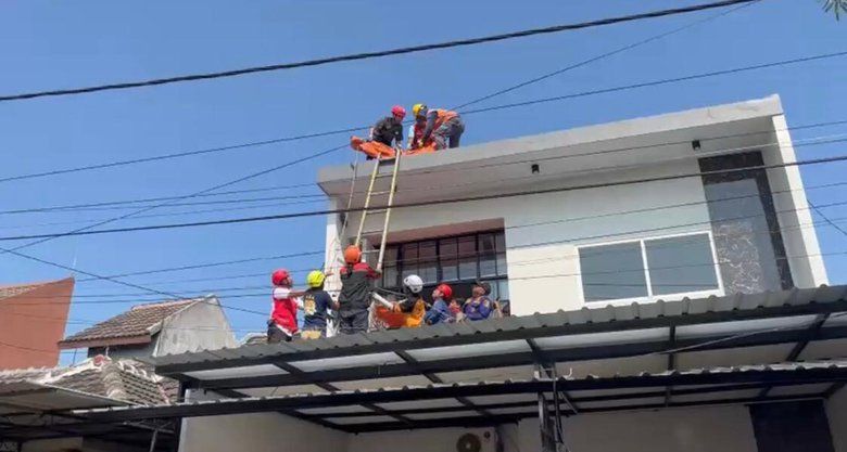 Pekerja Bangunan di Mojokerto Kembali Jadi Korban Sengatan Listrik