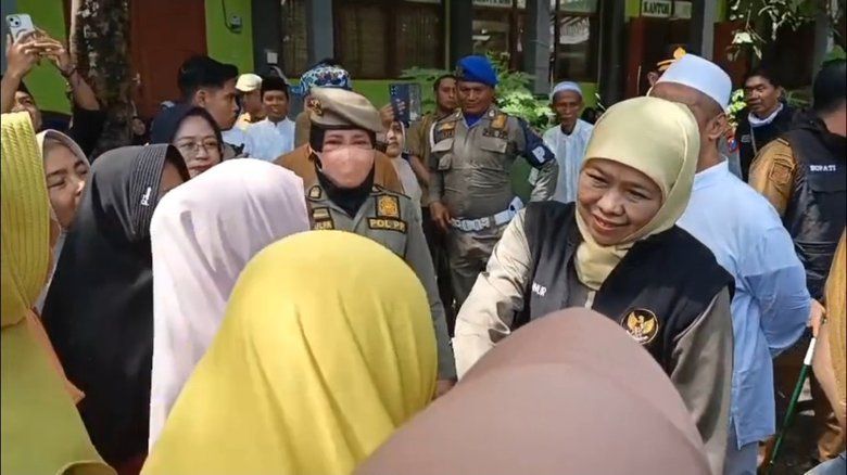 Cek Dampak Banjir Probolinggo, Gubernur Khofifah Ajak Ahli Konstruksi