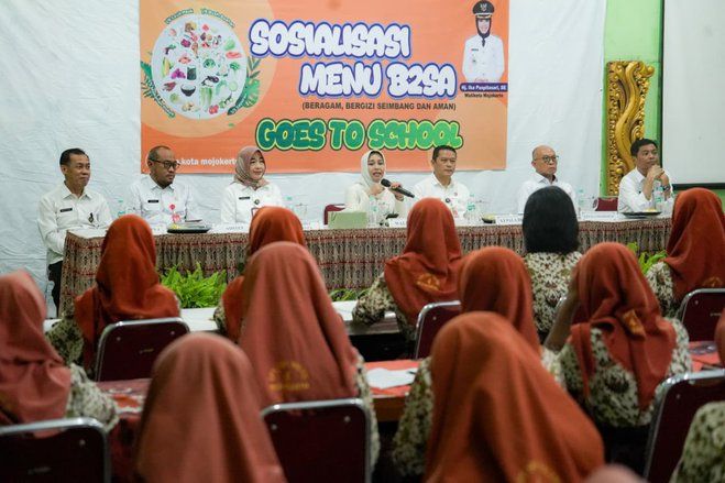 Jangan Asal Enak, Pesan Ning Ita bagi Pelajar Sebelum Jajan
