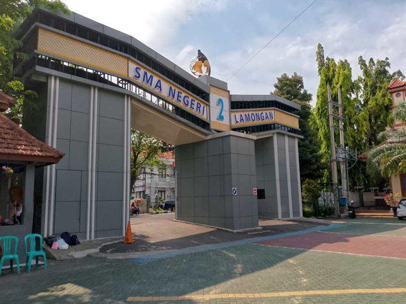 Selidiki Dugaan Keracunan di SMAN 2 Lamongan, Polisi Ambil Sampel Makanan