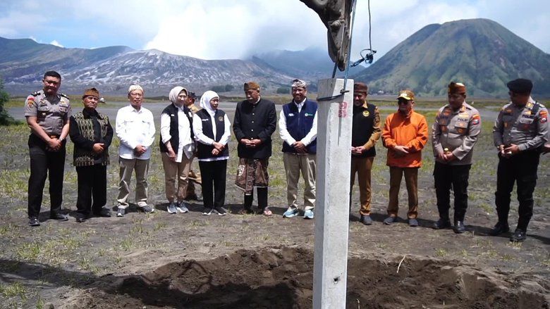 Proyek JLKT Dimulai, Khofifah Tekankan Kelestarian Bromo