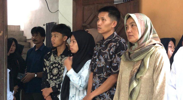 Tiga Korban Longsor Pacet Dimakamkan dalam Satu Liang Lahat, Ternyata ini Alasannya