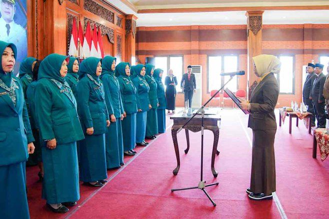 Ning Ita Ajak TP PKK Mojokerto Bersinergi Mewujudkan Generasi Emas