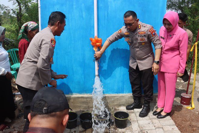 Atasi Krisis Air Bersih, Polres Probolinggo Kota Bangun 4 Sumur Bor di Sumberkramat