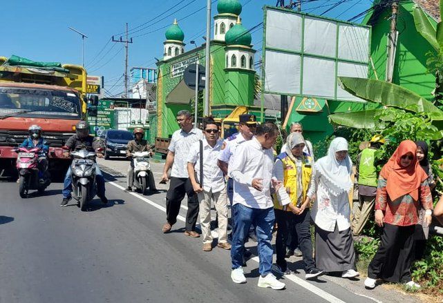 Picu Kecelakaan, Median Jalan di Depan SPN Polda Jatim Dibongkar