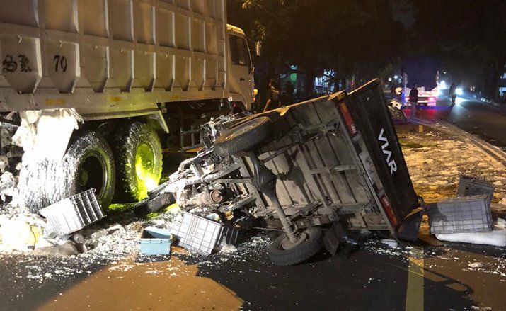 Truk yang Parkir di Jalan Gajah Mada Mojosari Kembali Renggut Korban Jiwa