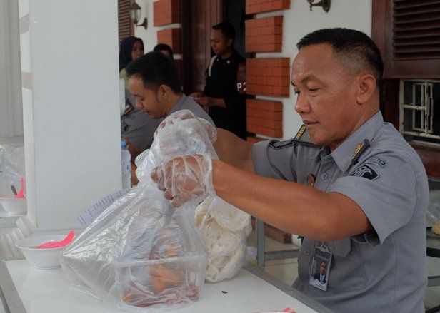 Lapas Mojokerto Perketat Pemeriksaan Barang Bawaan Pengunjung