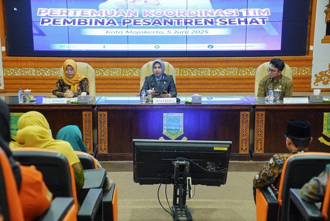Pemkot Mojokerto Perkuat Sinergi Tim Pembina Pesantren Sehat 2025