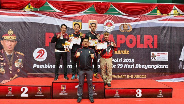 Boyong Tiga Emas di Kejuaraan Karate Kapolri Cup 2025, Polda Jatim Naik Peringkat