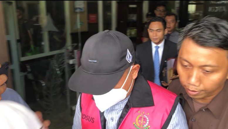 Korupsi Proyek Pujasera “Kapal Majapahit”, Kejari Tahan Sekretaris Dinas PUPR Kota Mojokerto