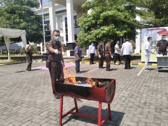 Kejari Kota Mojokerto Musnahkan Narkoba Senilai Rp600 Juta