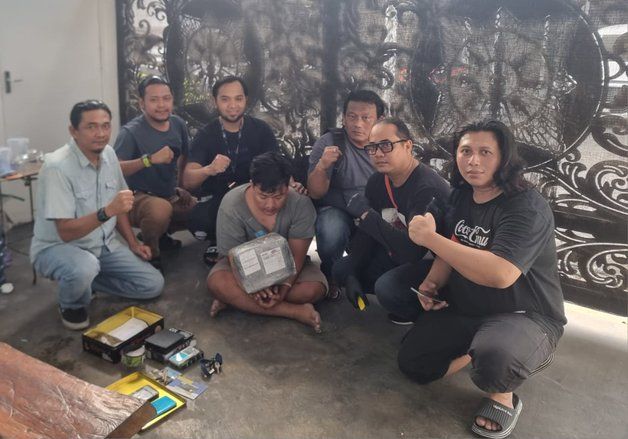 Terima Paket 2 Kilogram Ganja, Pria di Mojokerto Ini Diamankan BNNP Jatim