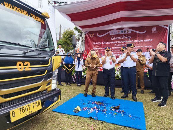 Dukung Pengembangan Pariwisata, Pemkab Luncurkan Trayek AKDP Mojokerto-Trawas