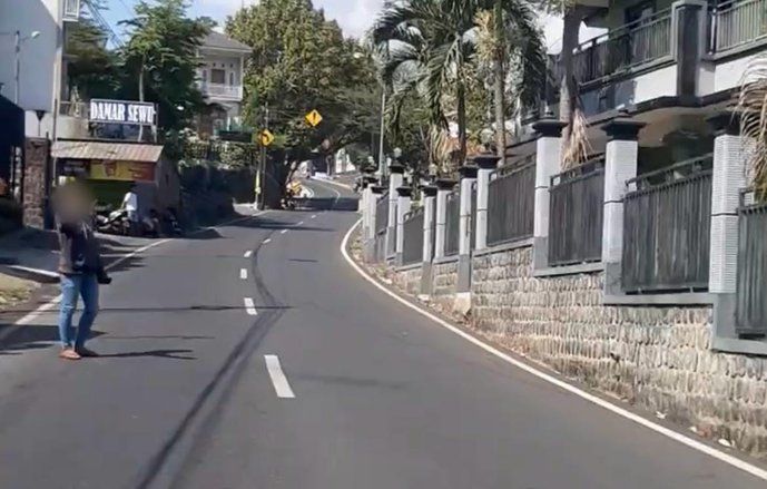 Bayang-Bayang Asusila di Balik Jasa Sewa <em>Shortime</em> Kamar dan Vila Pacet