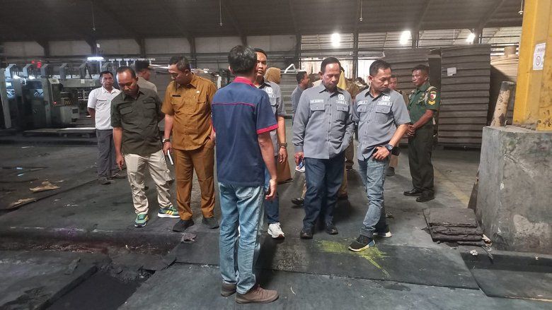 Pabrik Karton di Ketemasdungus Mojokerto Terancam Disegel