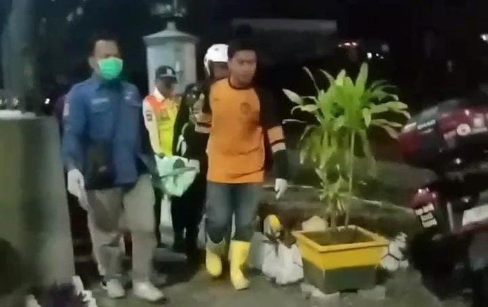 Diduga Pikun, Lansia ini Tertemper Kereta Api di Perlintasan Jalan Pahlawan Kota Mojokerto