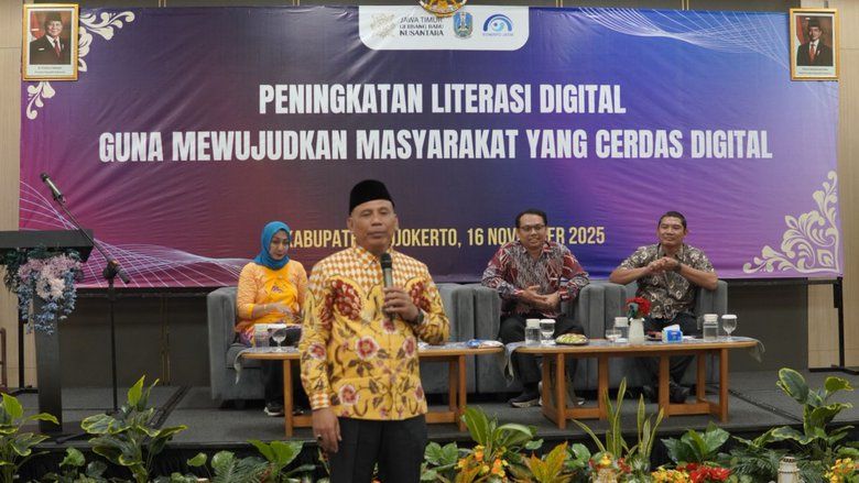 Tangkal Hoaks dan Penipuan Daring, Warga Mojokerto Dibekali Literasi Digital